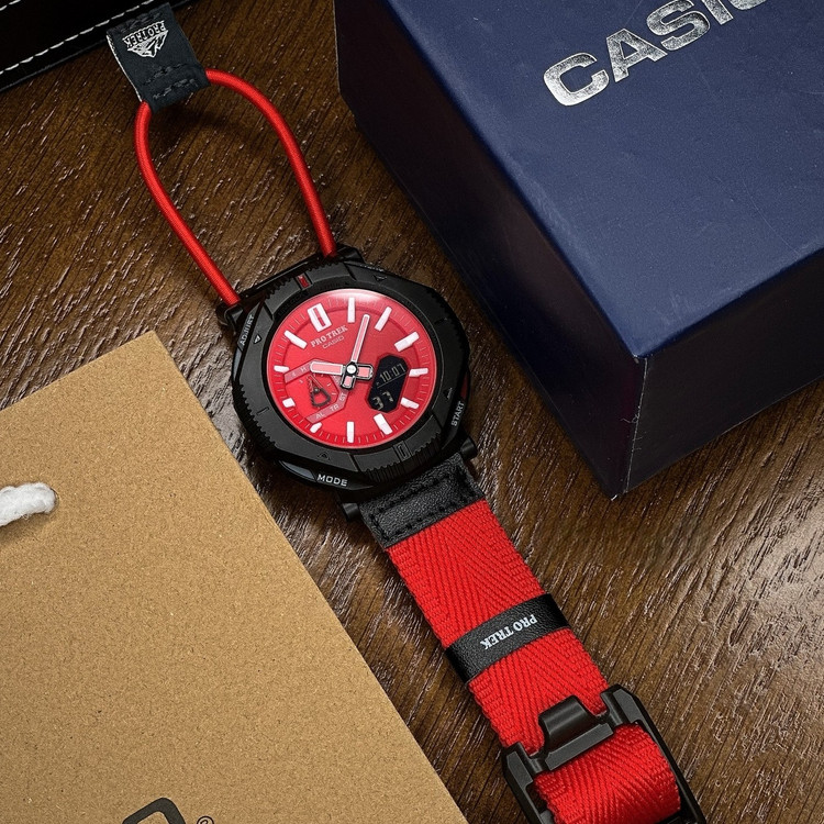 ساعت مچی کاسیو پروترک CASIO PRO TREK های کوالیتی رنگ قرمز