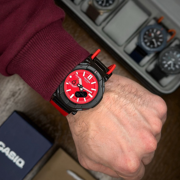 ساعت مچی کاسیو پروترک CASIO PRO TREK های کوالیتی رنگ قرمز
